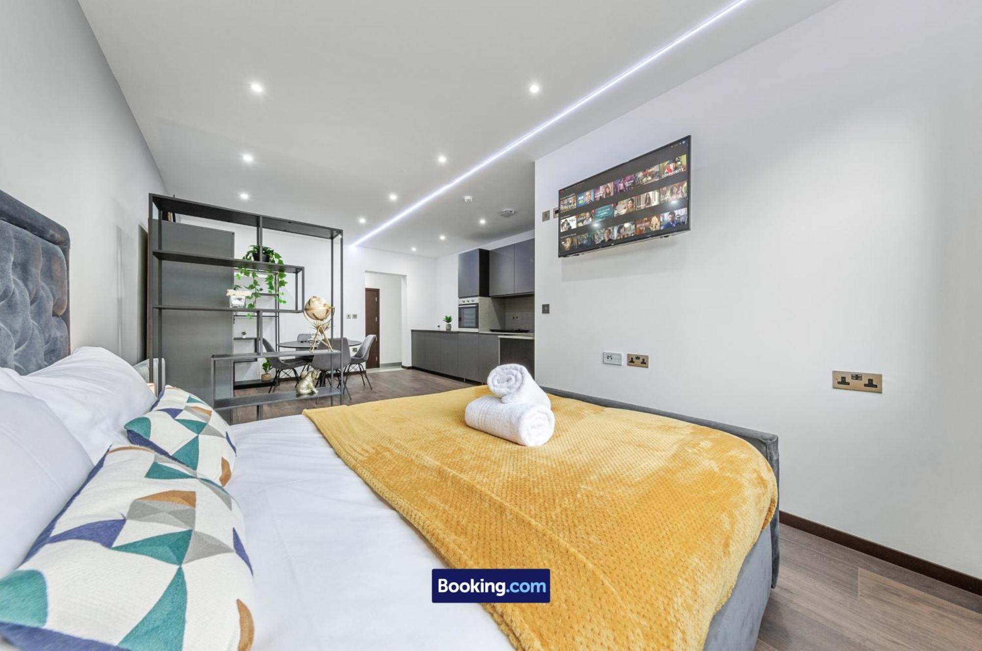 Stylish Studio Apt By Stay Smart Short Lets & Serviced Accommodation Woodstock With Free Wifi Londres Extérieur photo
