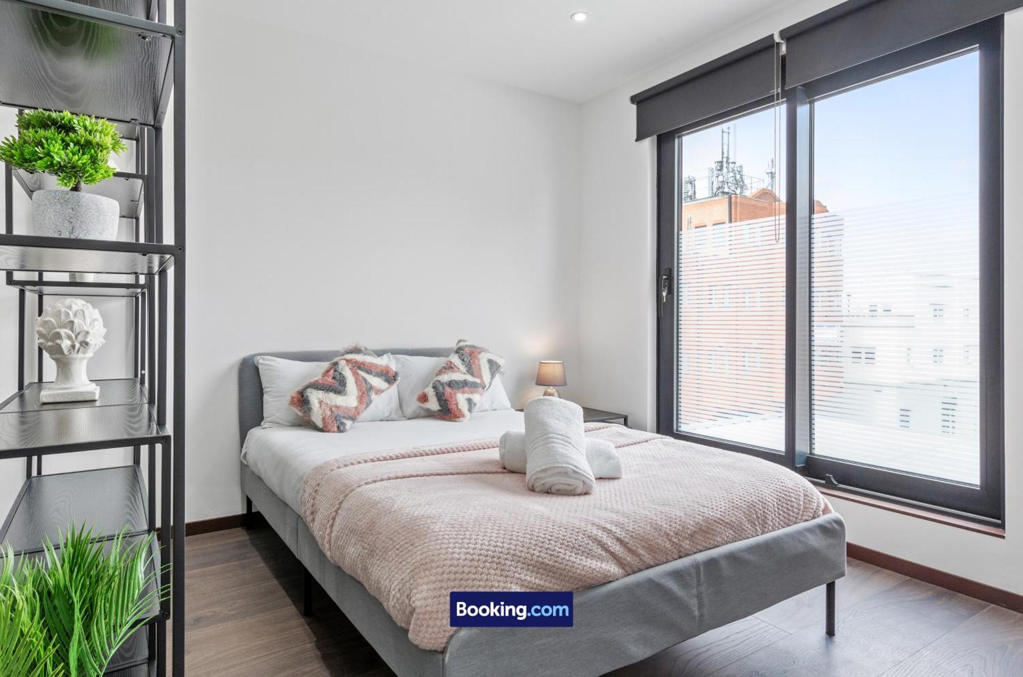 Stylish Studio Apt By Stay Smart Short Lets & Serviced Accommodation Woodstock With Free Wifi Londres Extérieur photo