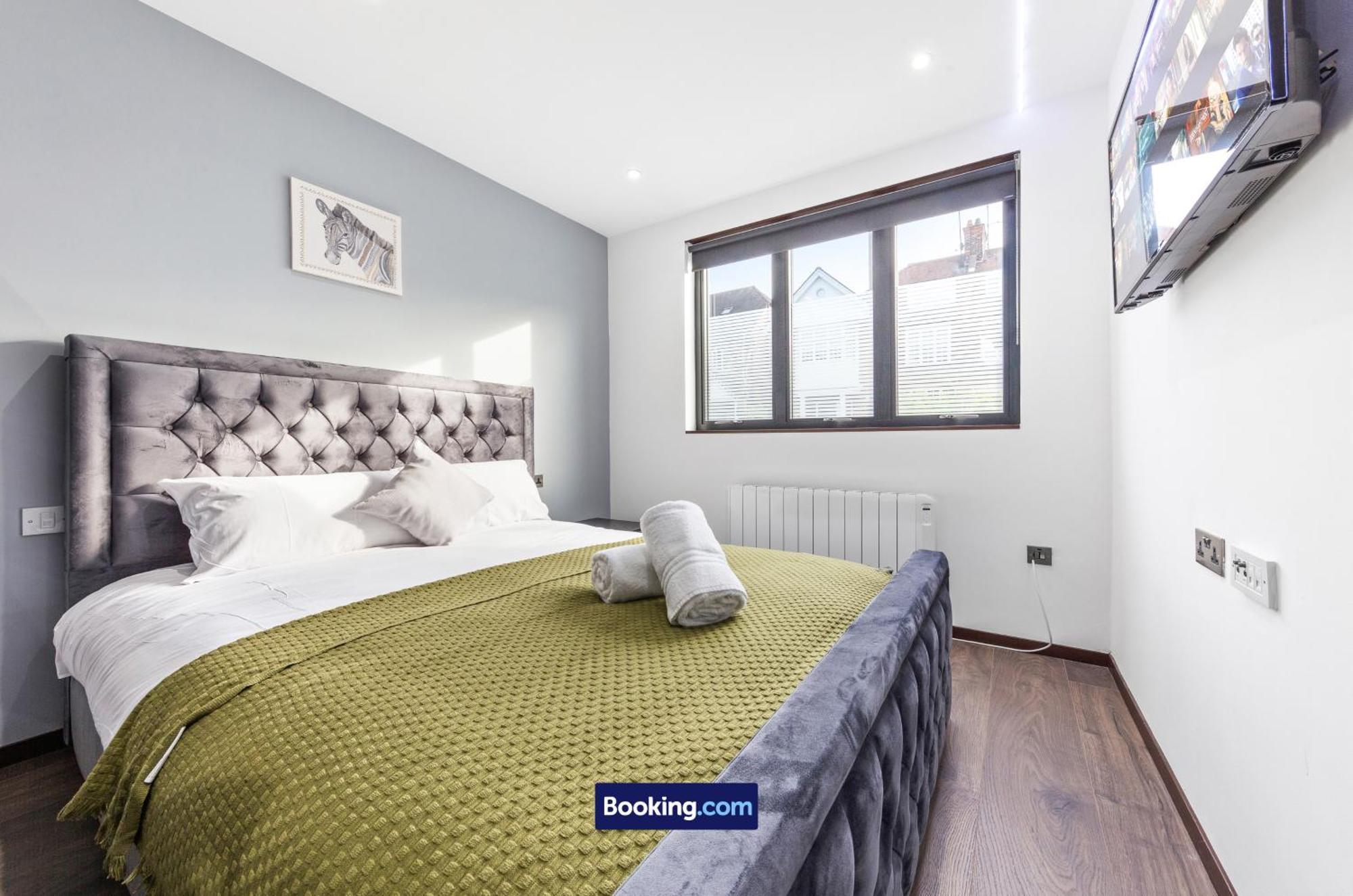 Stylish Studio Apt By Stay Smart Short Lets & Serviced Accommodation Woodstock With Free Wifi Londres Extérieur photo