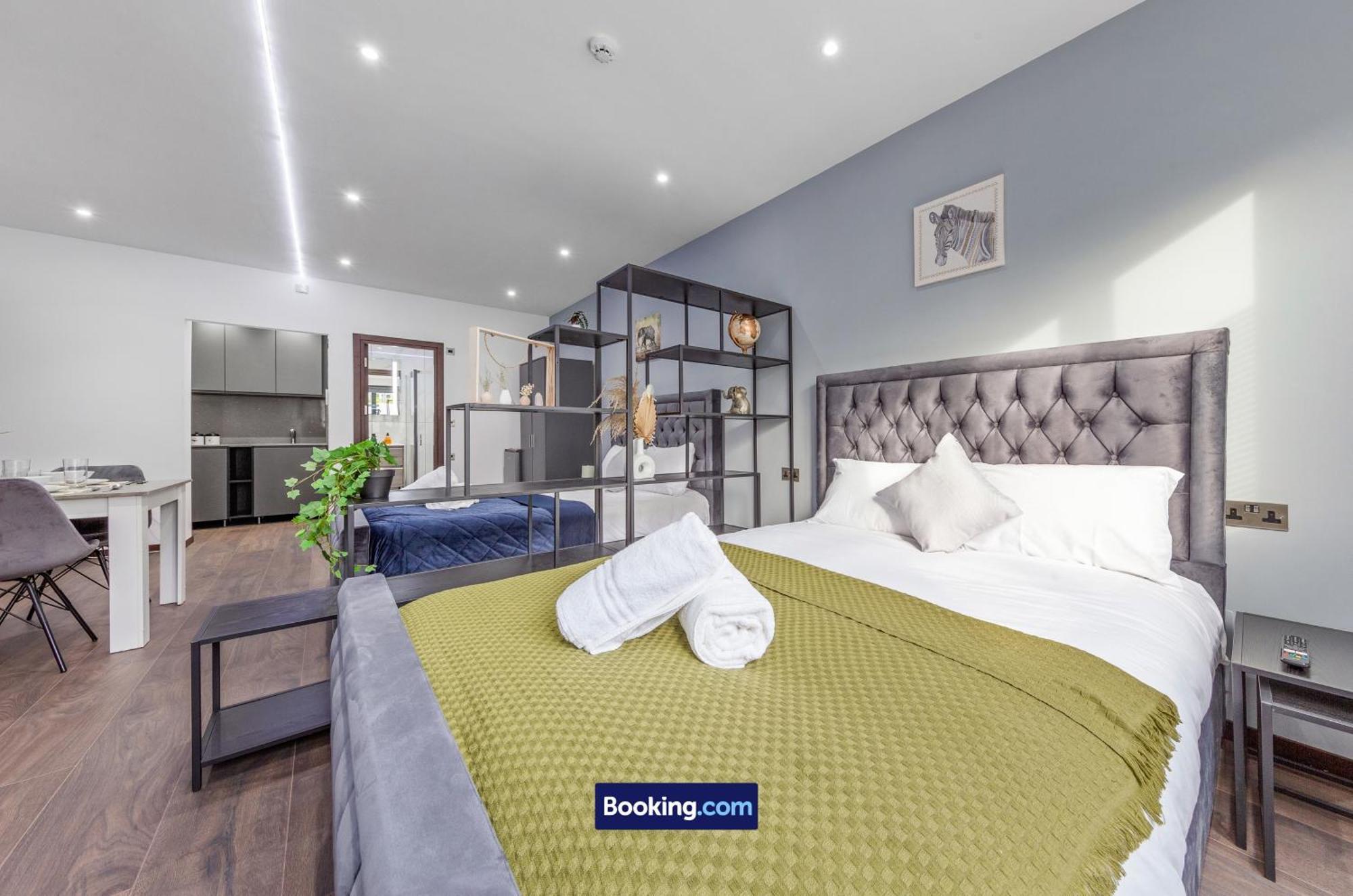 Stylish Studio Apt By Stay Smart Short Lets & Serviced Accommodation Woodstock With Free Wifi Londres Extérieur photo