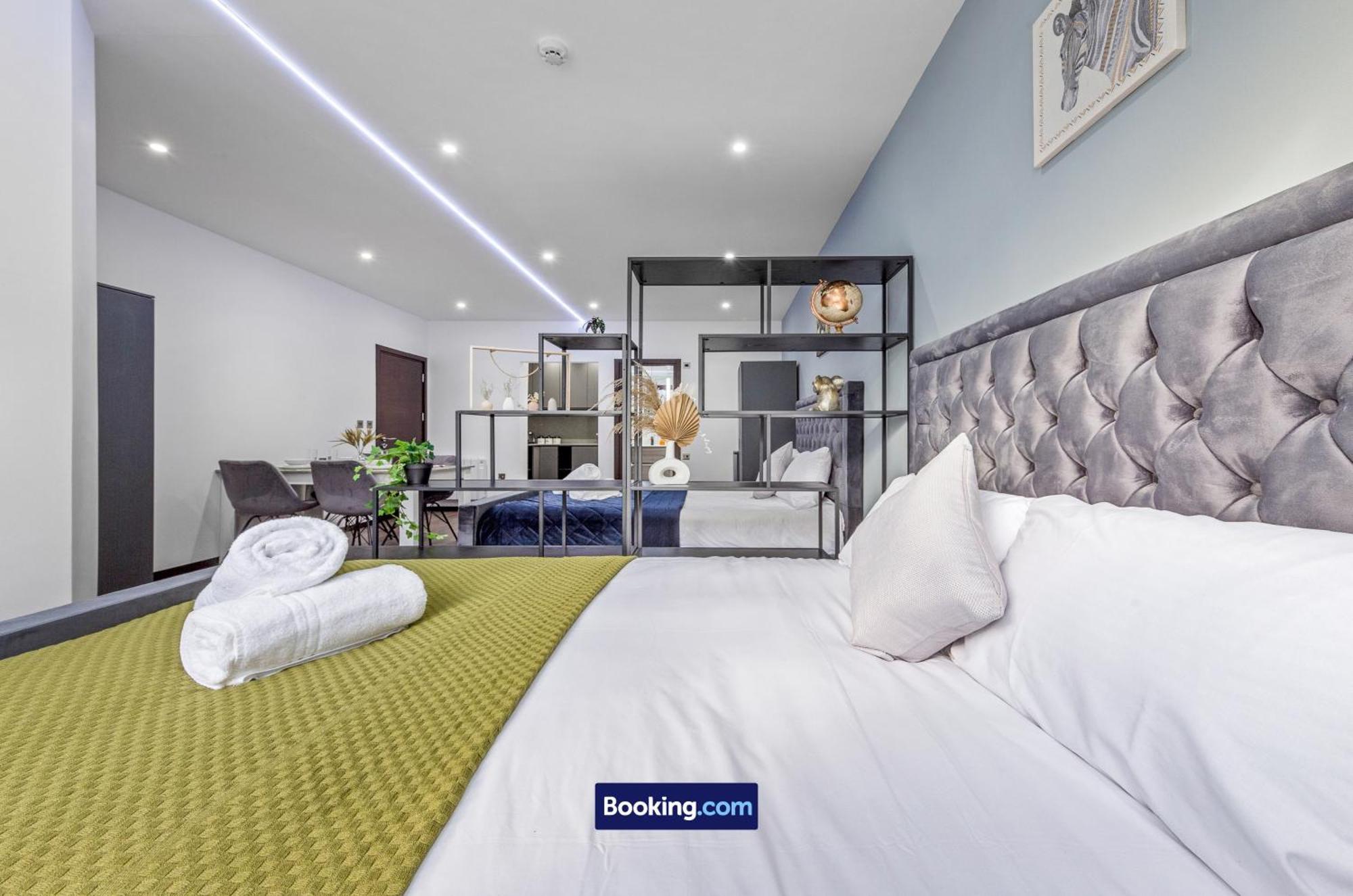Stylish Studio Apt By Stay Smart Short Lets & Serviced Accommodation Woodstock With Free Wifi Londres Extérieur photo